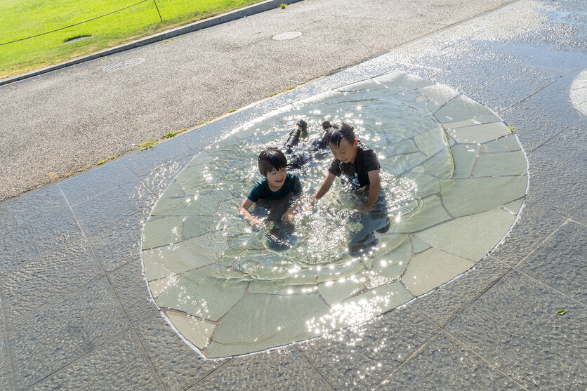 25-200mm F2.8-5.6 G2 作例 家族写真