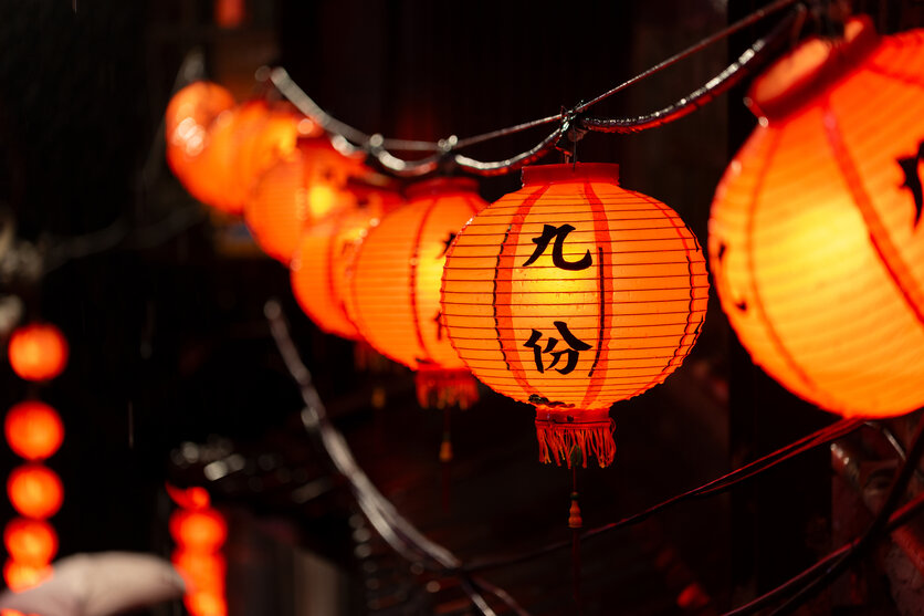 「死ぬまでに行きたい！世界の絶景」プロデューサー 詩歩氏が、タムロン35-100mm F2.8 (Model A078)と16-30mm F2.8 G2 (Model A064) ソニー Eマウント用2本で身軽に巡る、台湾女子旅