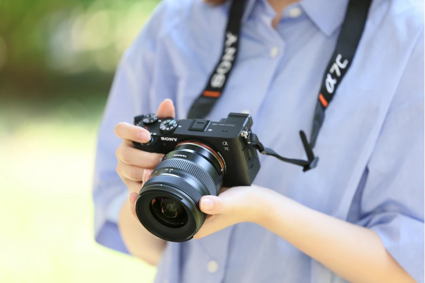 ソニー Eマウント用レンズの選び方とは？おすすめのタムロンレンズもご紹介