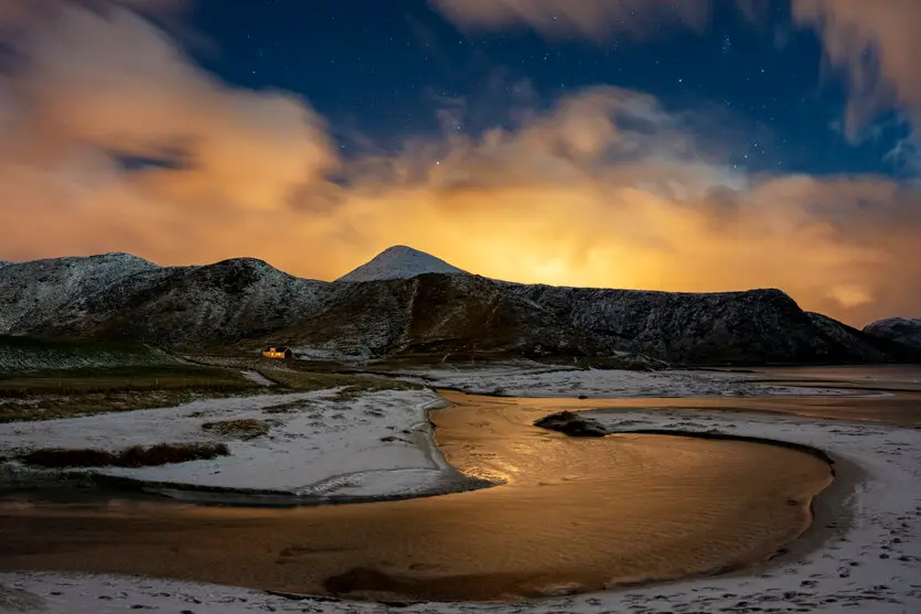 広角レンズ(焦点距離約35mm以下)