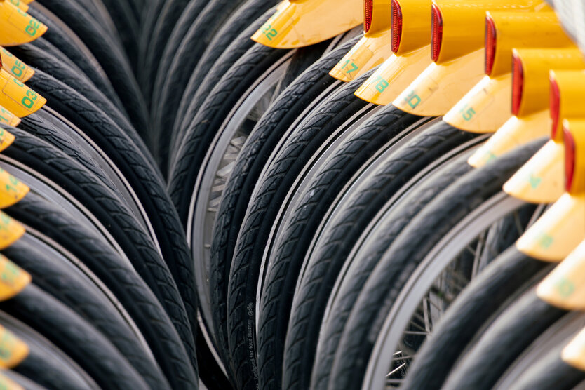 18-300mm F3.5-6.3 (Model B061)