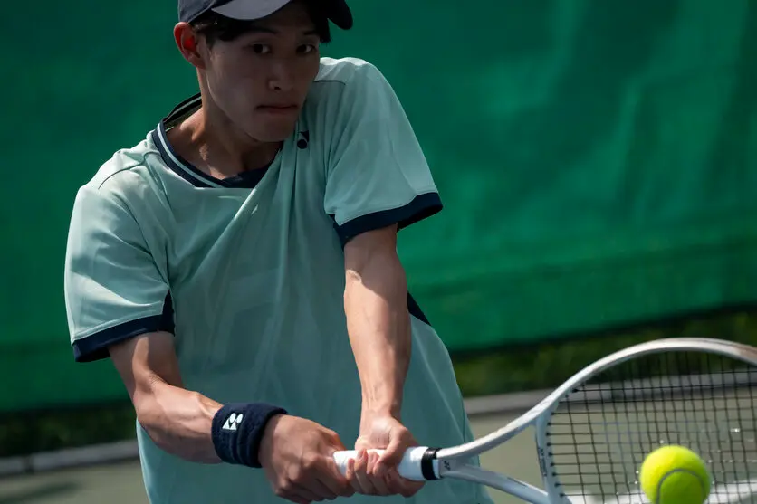 典型的なプレーを把握して動きを予測する