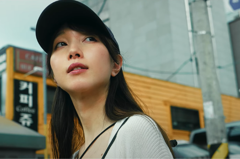 What is Vlog? How to take it and recommended lenses