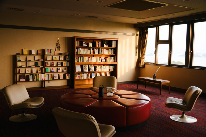 写真家　相沢亮氏がタムロン18-300mm F3.5-6.3 (Model B061) ニコン Z マウント用で撮る、日常の「光と影」