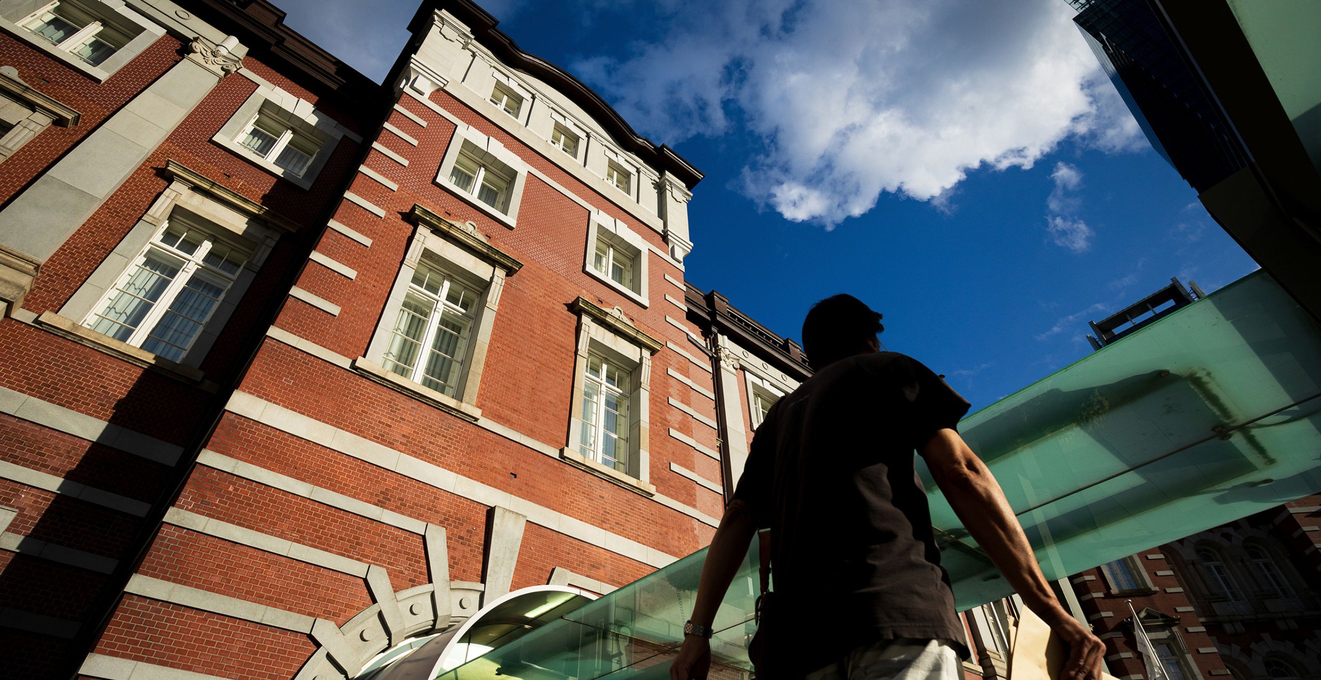 広角ズームレンズ