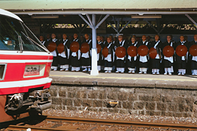 「プラットホーム」 小西 弘子 様