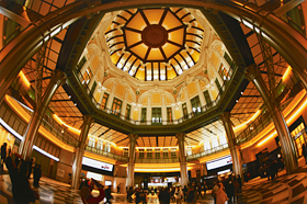 「見下ろすモンスター」 荒木 貴啓 様